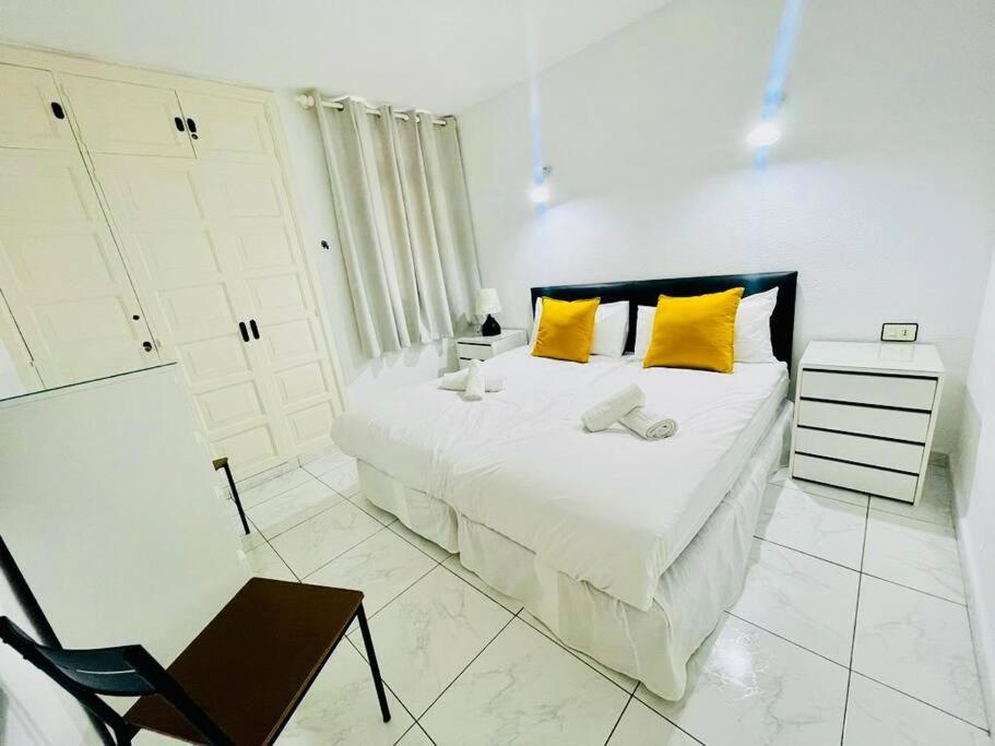 Comfy Home With Large Terrace Five Minutes From Ocean Los Cristianos  Extérieur photo