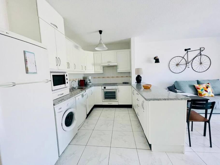 Comfy Home With Large Terrace Five Minutes From Ocean Los Cristianos  Extérieur photo
