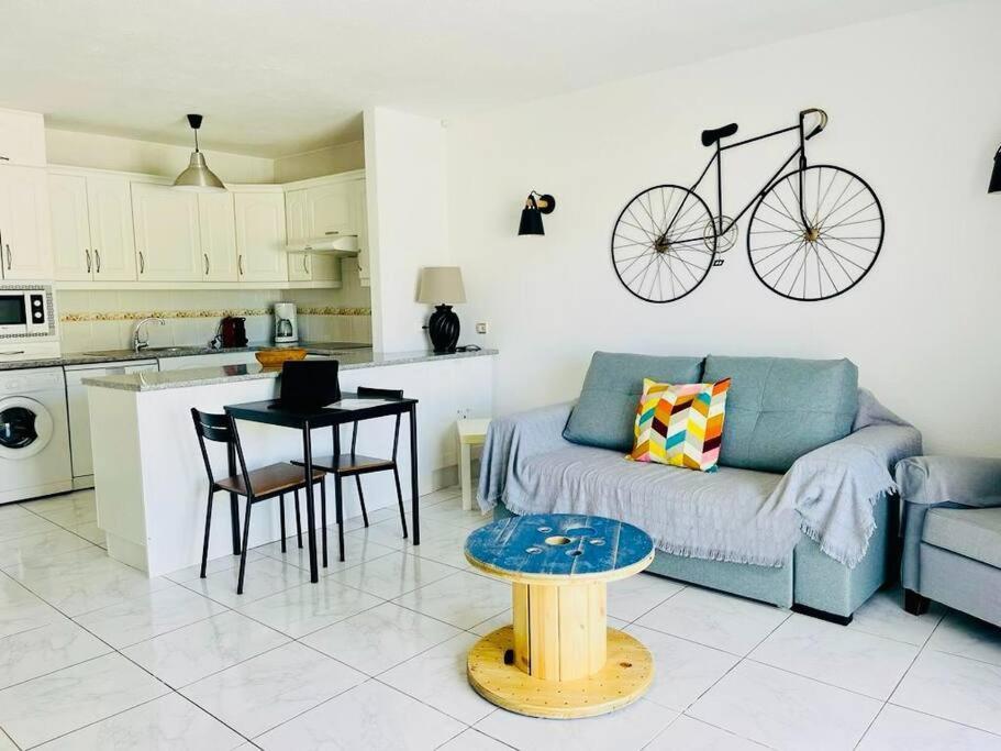 Comfy Home With Large Terrace Five Minutes From Ocean Los Cristianos  Extérieur photo